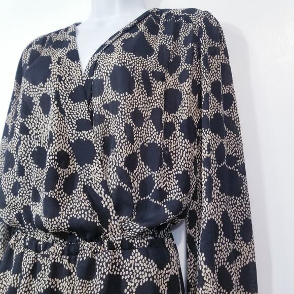 Parker Women size XS  V-Neck Long Sleeves Printed Mini Dress - Picture 2 of 10